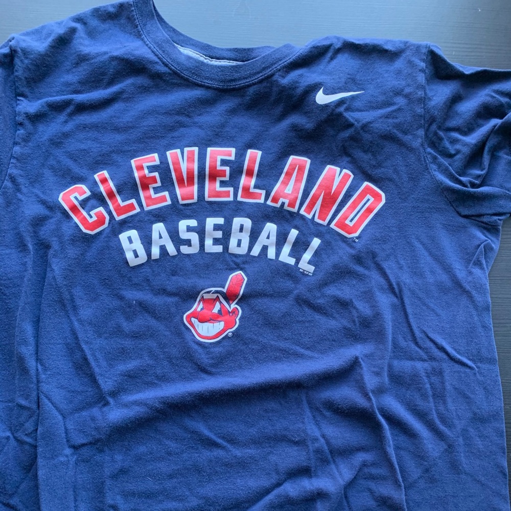 Nike Cleveland Indians baseball shirt (M)
